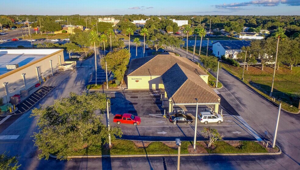 More Photos Of 1080 Keene Rd, Dunedin Bank For Sale
