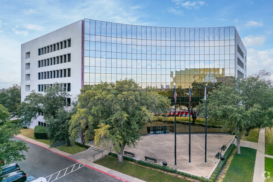 Primary Photo Of 7929 Brookriver Dr, Dallas Office For Lease