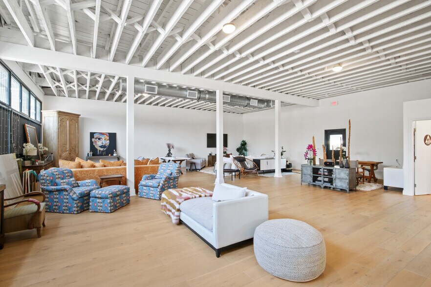 More Photos Of 2331 4th St, Santa Monica Freestanding For Sale