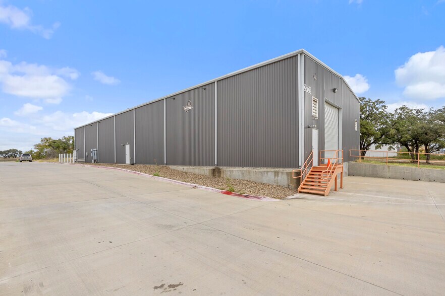 More Photos Of 2702 Fort Worth Hwy, Hudson Oaks Warehouse For Sale