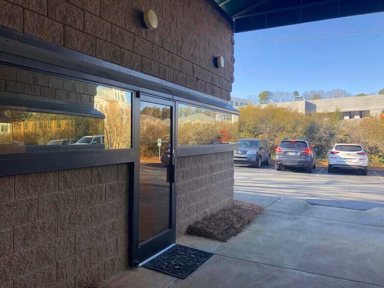 More Photos Of 301 Keisler Dr, Cary Medical For Lease