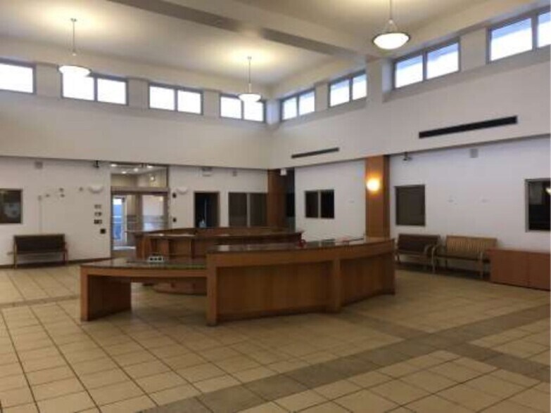 More Photos Of 8700 S King Dr, Chicago Bank For Sale