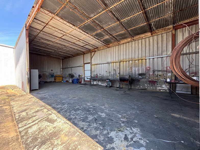More Photos Of 424 Shelton Rd, West Columbia Warehouse For Sale