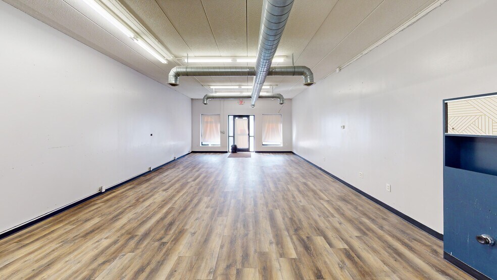 More Photos Of 712 University Ave W, Saint Paul Storefront For Lease