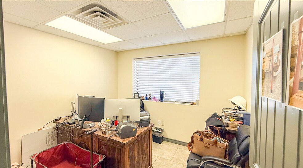 More Photos Of 1403 E County Road 120, Midland Industrial For Lease