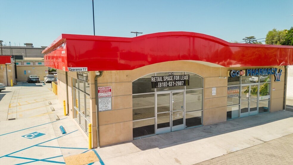 More Photos Of 5961 Laurel Canyon Blvd, Valley Village Storefront For Lease