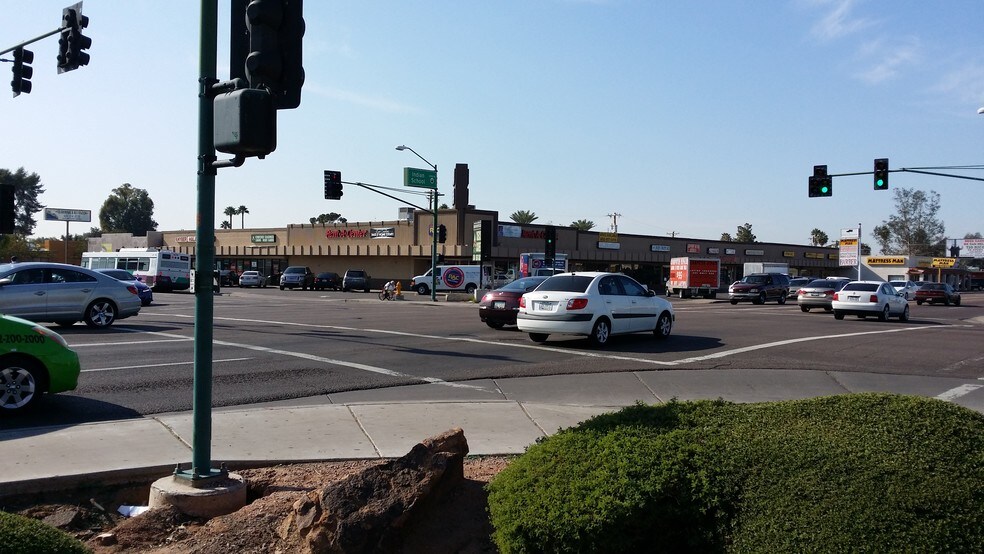 More Photos Of 2341 E Indian School Rd, Phoenix Freestanding For Lease