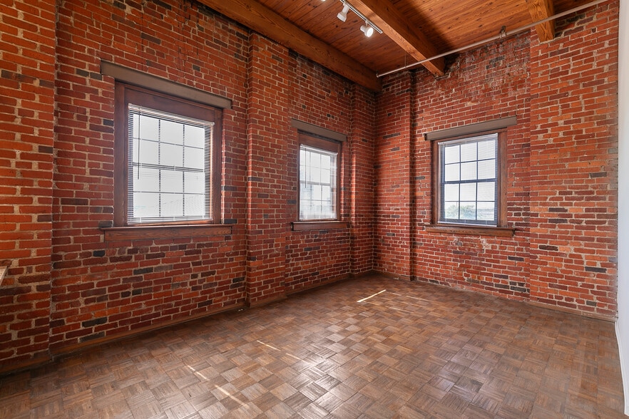 More Photos Of , Richmond Multifamily For Sale