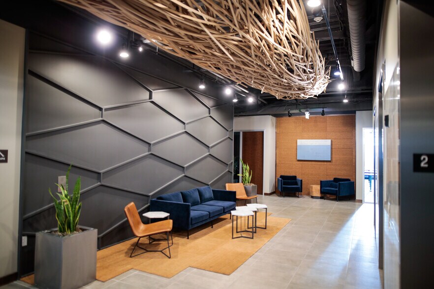 More Photos Of 2901 W Bluegrass Blvd, Lehi Office For Lease