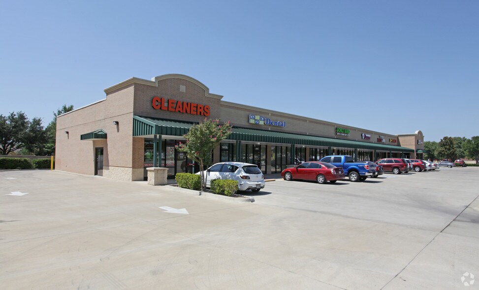 Primary Photo Of 5400-5420 Basswood Blvd, Fort Worth Unknown For Lease