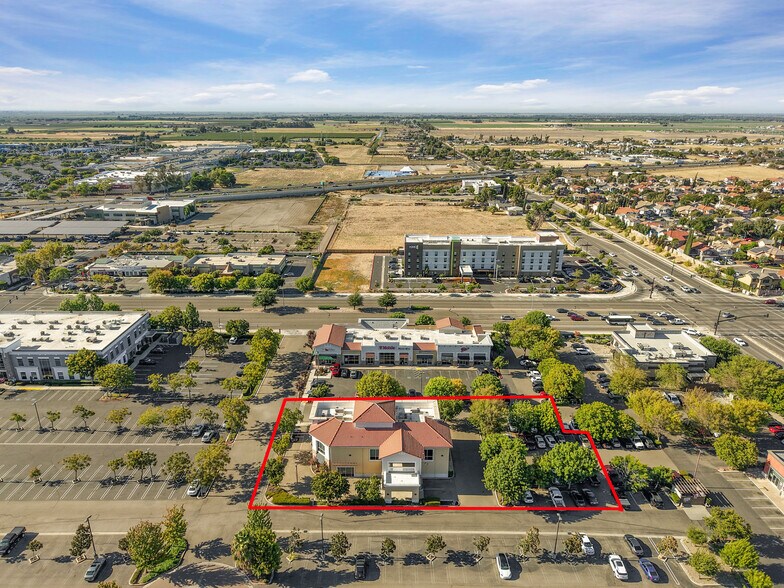 More Photos Of 2140 W Grant Line Rd, Tracy Office For Sale