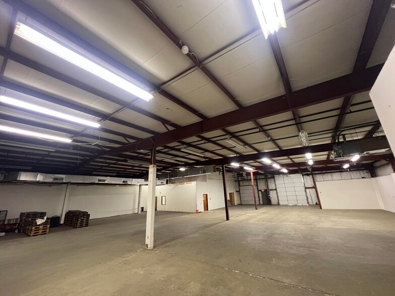 More Photos Of 1274 N Church St, Moorestown Flex For Lease