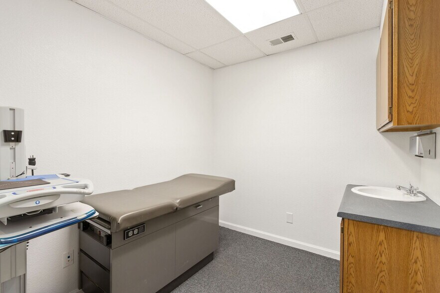More Photos Of 1307 Crook Ave, Cheyenne Medical For Sale
