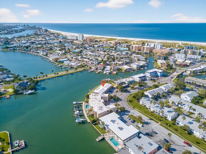 More Photos Of 275 116th Ave, Treasure Island Apartments For Sale