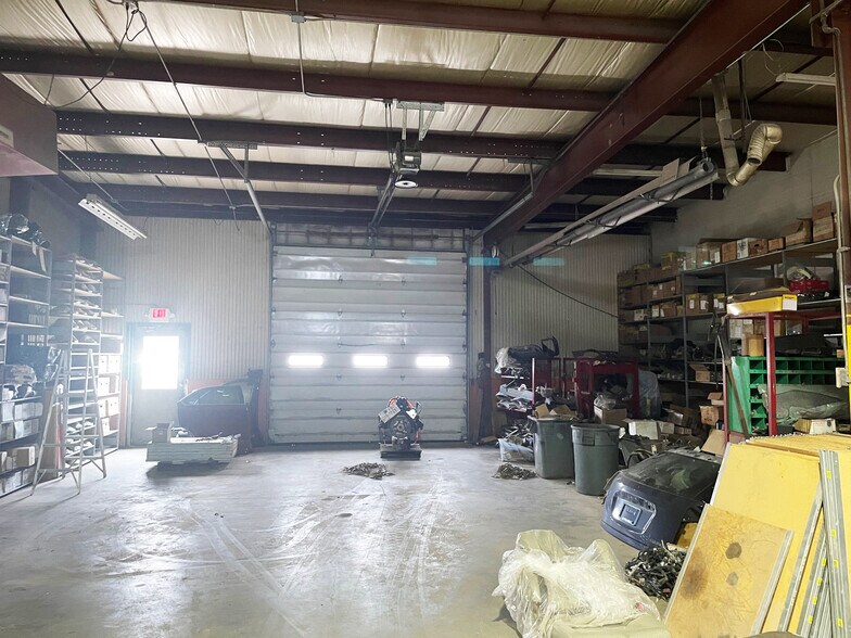 More Photos Of 500 E Huron Blvd, Marysville Auto Repair For Sale