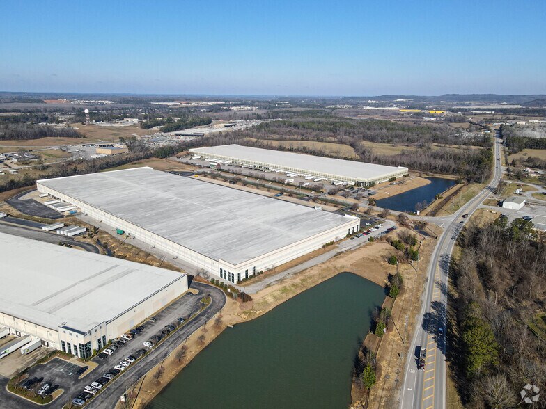 More Photos Of 3400 Highway 31, Calera Distribution For Lease