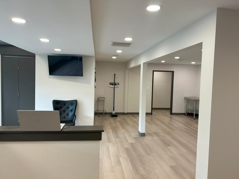 More Photos Of 130 Dillon Dr, Spartanburg Medical For Lease