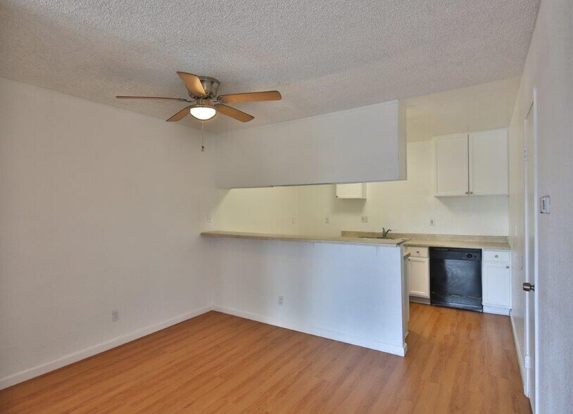 More Photos Of 6952 Westpark Pl, Westminster Apartments For Sale