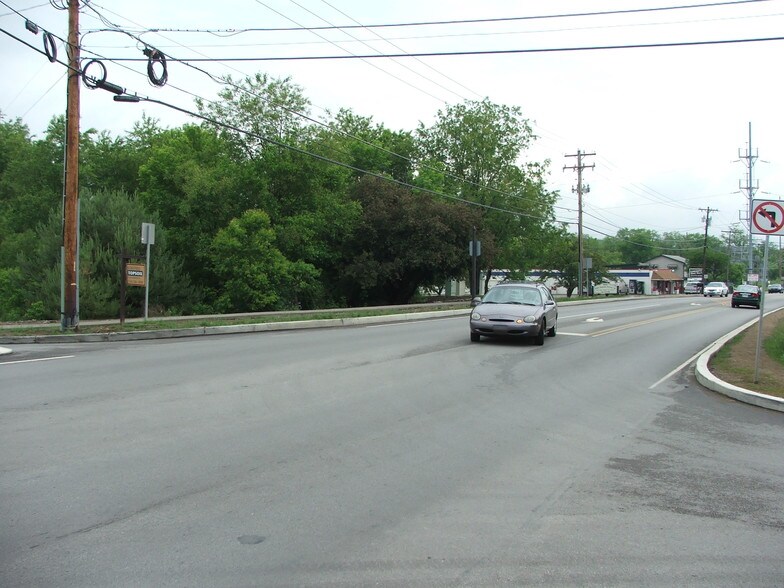 More Photos Of 128 Graham Park Dr, Cranberry Township Freestanding For Lease