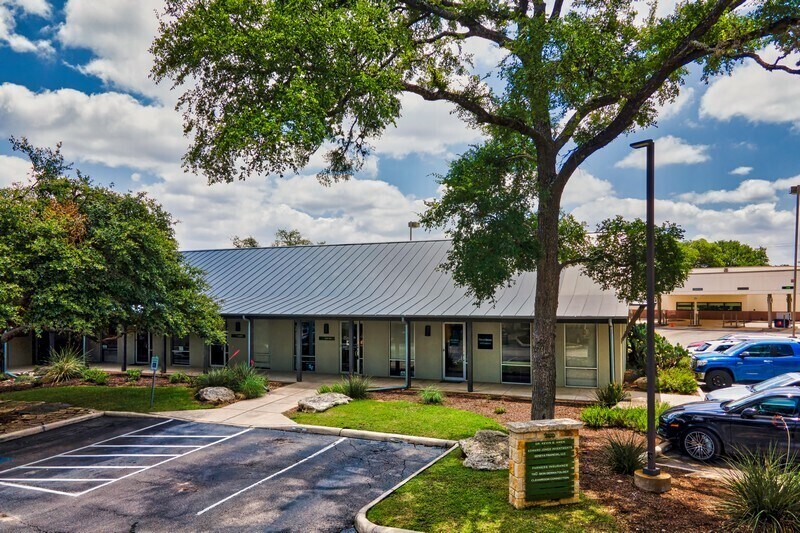 More Photos Of 184 Creekside Park Rd, Spring Branch Unknown For Lease