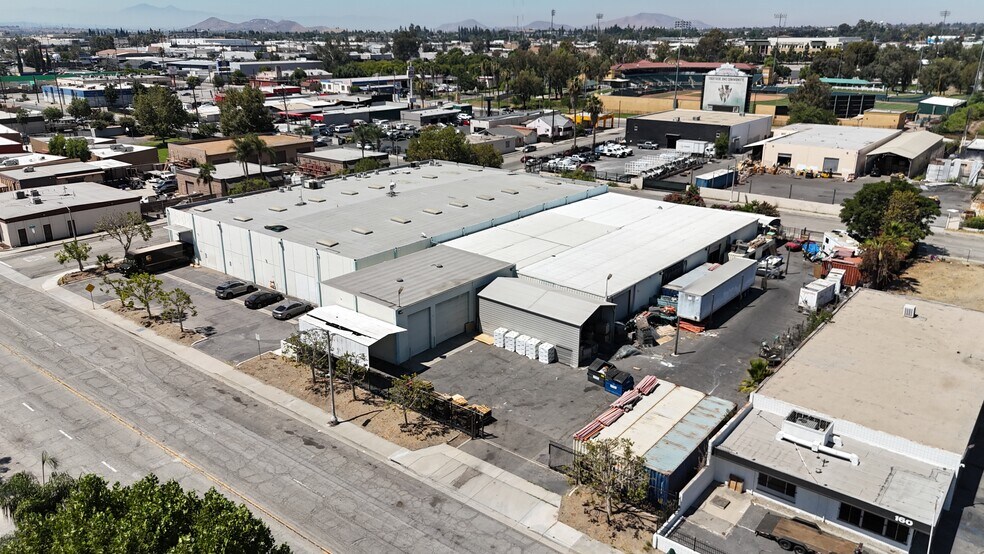 More Photos Of 444 Athol St, San Bernardino Warehouse For Sale