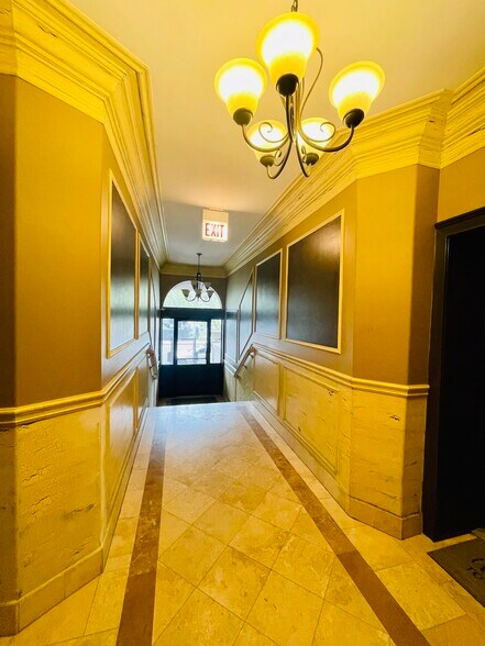 More Photos Of 5526 S Indiana Ave, Chicago Apartments For Sale