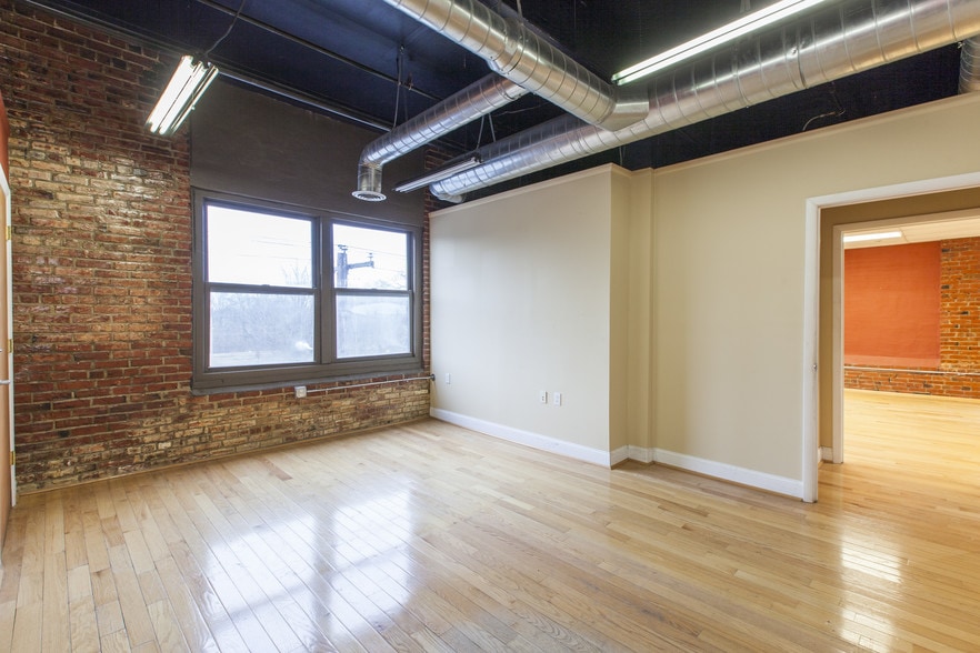 More Photos Of 4946-4950 Parkside Ave, Philadelphia Loft Creative Space For Lease