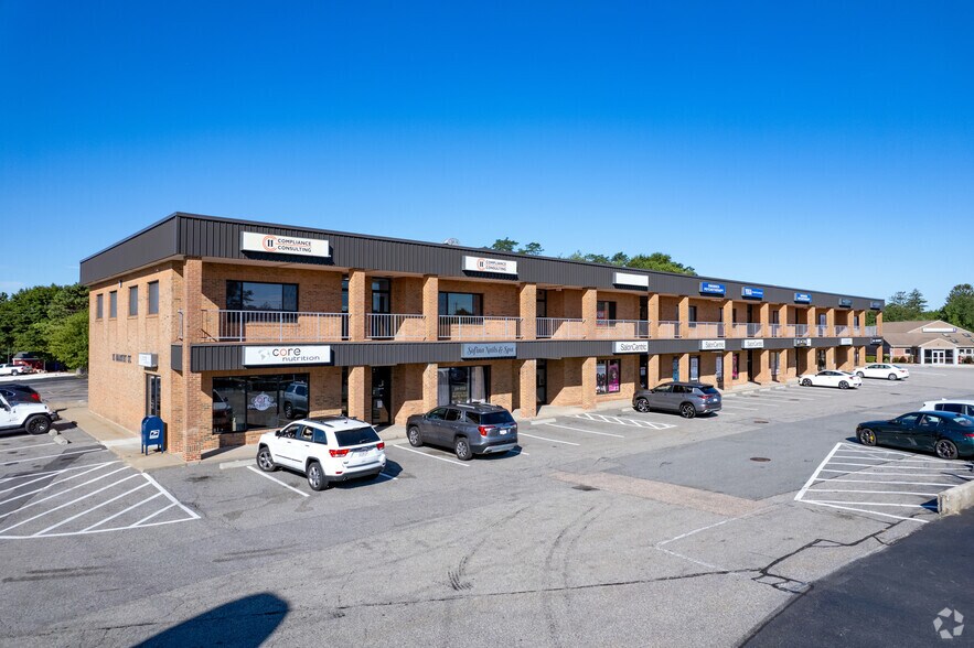 More Photos Of 25 Market St, Swansea Unknown For Lease