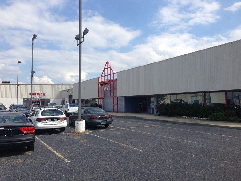 Primary Photo Of 1915-1925 N 2nd St, Millville Auto Dealership For Lease