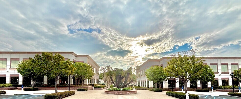 More Photos Of 24 Corporate Plaza Dr, Newport Beach Loft Creative Space For Lease