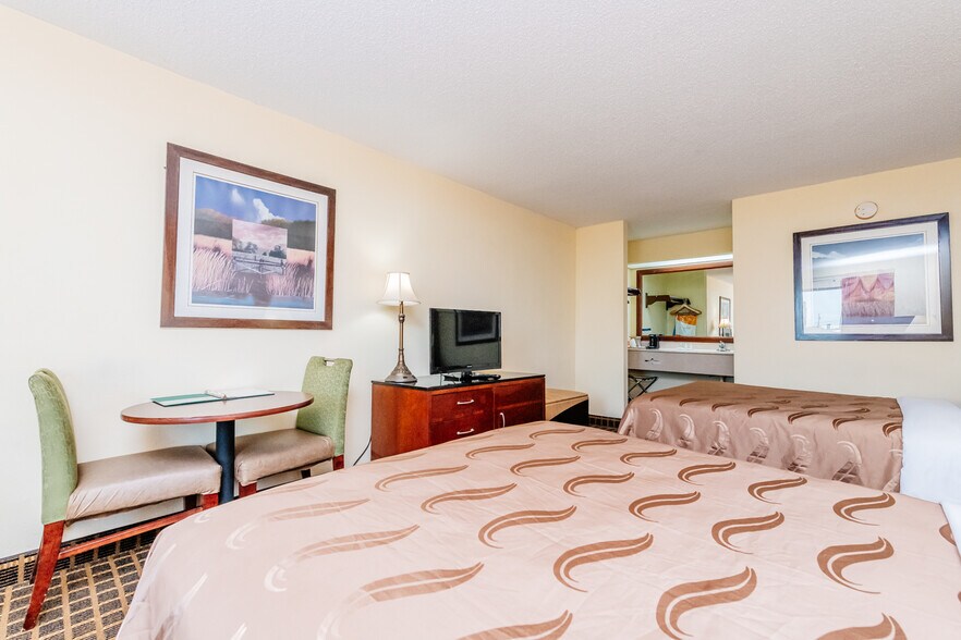 More Photos Of 115 Chapman Rd, Byron Hotel For Sale