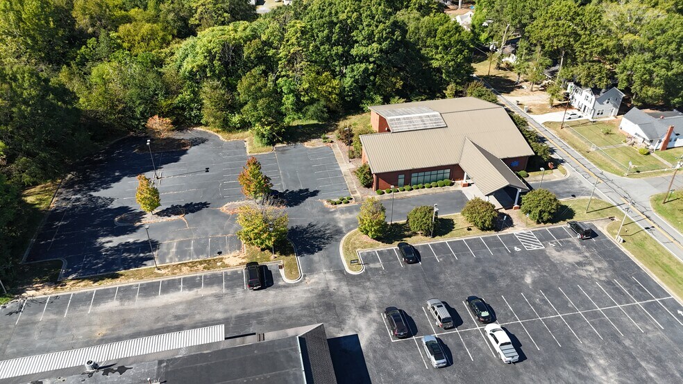 More Photos Of 508 Cook St, Kannapolis Funeral Home For Sale