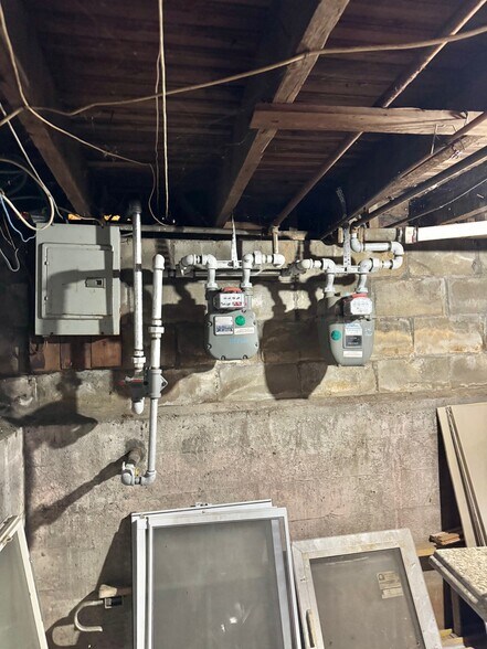 More Photos Of 622 Broadway, Amityville General Retail For Sale