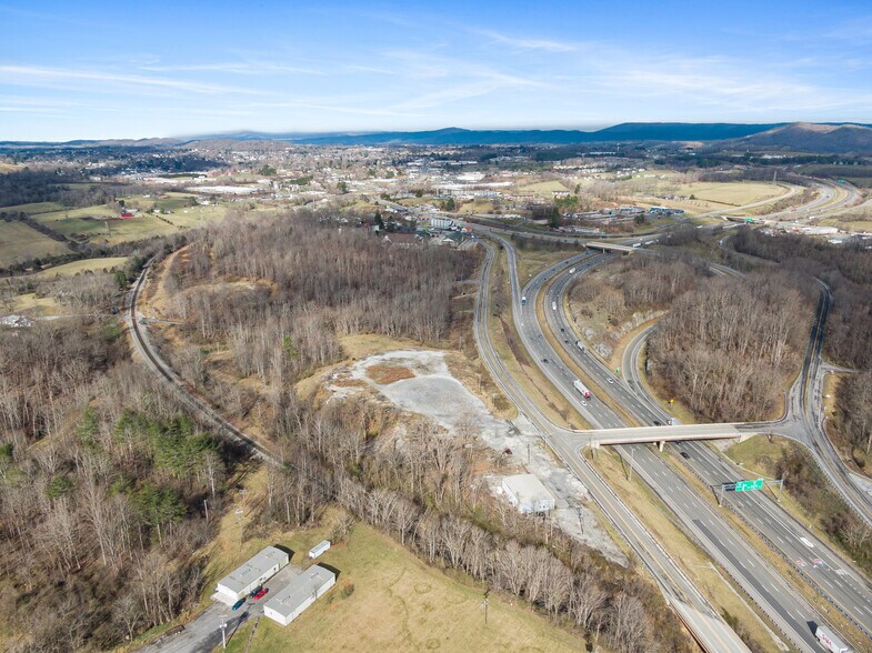 More Photos Of 1495 Chapman Rd, Wytheville Industrial For Sale