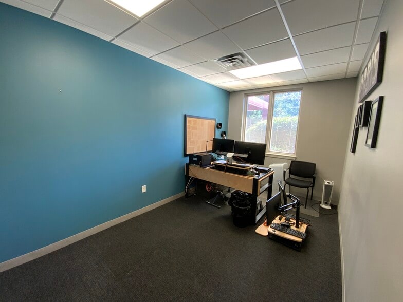 More Photos Of 3436-3500 Granite Cir, Toledo Medical For Lease