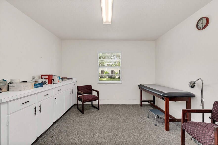 More Photos Of 1400 E Robinson St, Orlando Medical For Sale