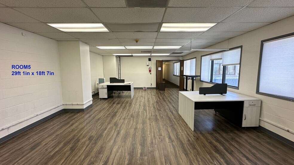 More Photos Of 147 S 6th Ave, La Puente Office Residential For Lease