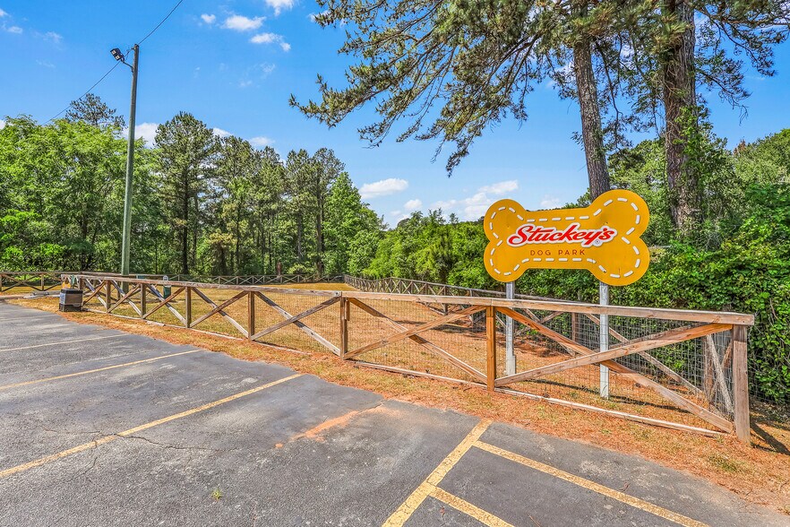More Photos Of 500 Buff Blvd, Summerton General Retail For Sale