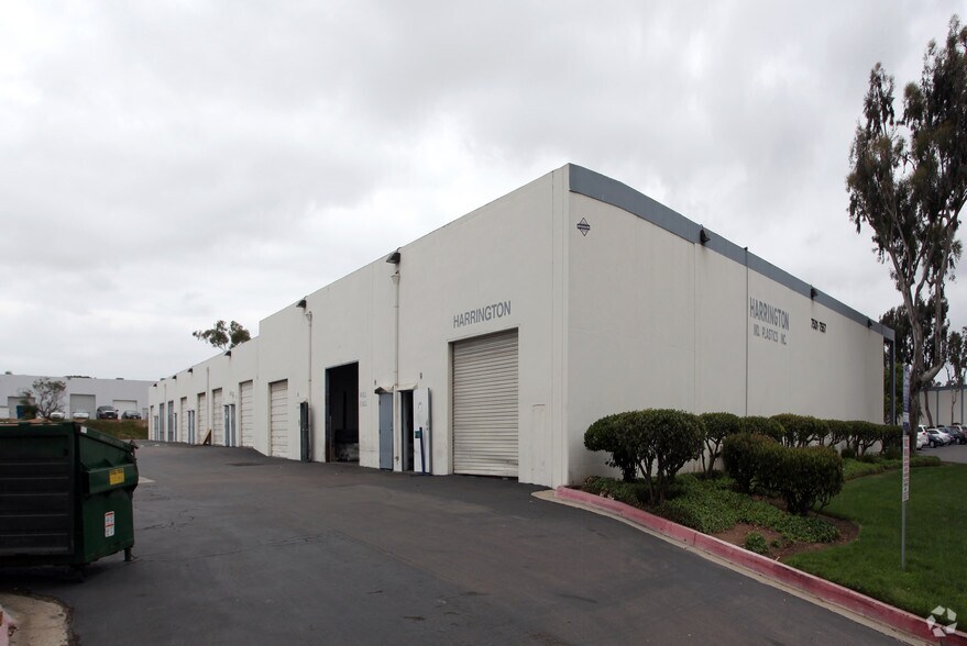 More Photos Of 7531-7557 Convoy Ct, San Diego Manufacturing For Lease