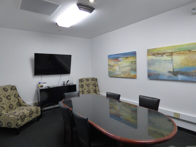 More Photos Of 900 Main St, Pleasanton Office For Lease