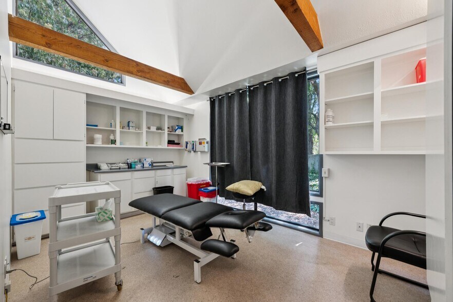 More Photos Of 864-868 2nd St, Santa Rosa Medical For Sale
