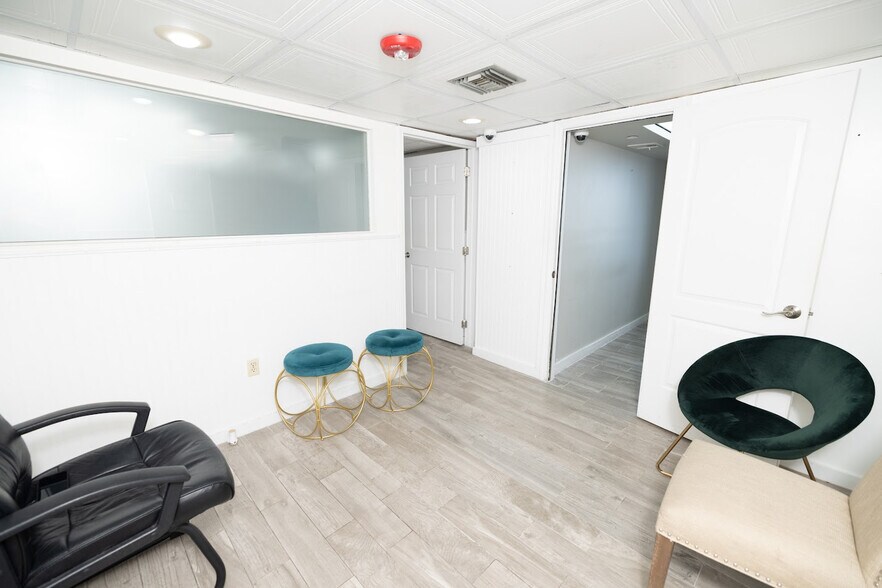 More Photos Of 4011 W Flagler St, Miami Loft Creative Space For Sale