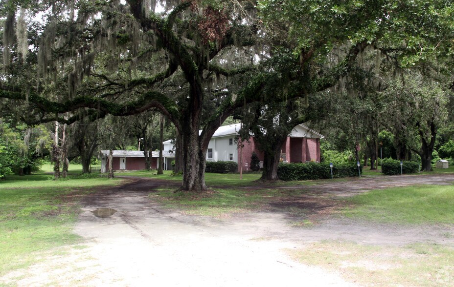 More Photos Of 8910 N 301 Hwy, Tampa Religious Facility For Sale