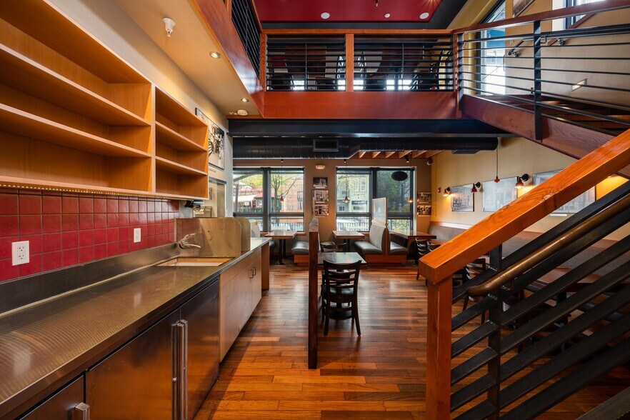 More Photos Of 1011 Harris Ave, Bellingham Restaurant For Sale