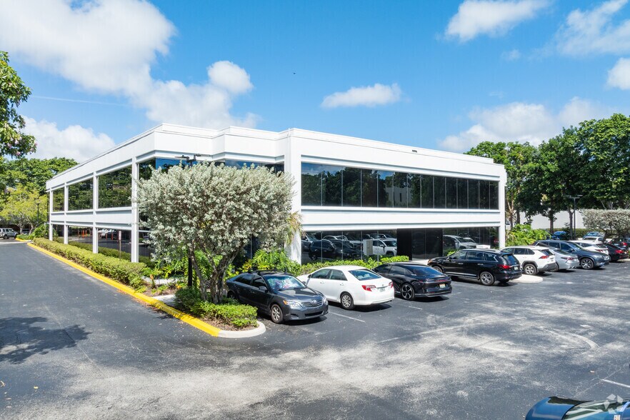 More Photos Of 1000 NW 9th Ct, Boca Raton Medical For Sale