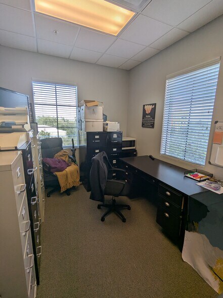 More Photos Of 7065 Westpointe Blvd, Orlando Loft Creative Space For Sale