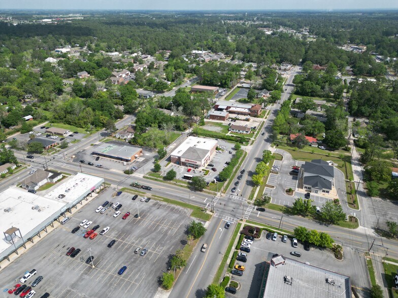 More Photos Of 111 E 8th St, Tifton Drugstore For Sale