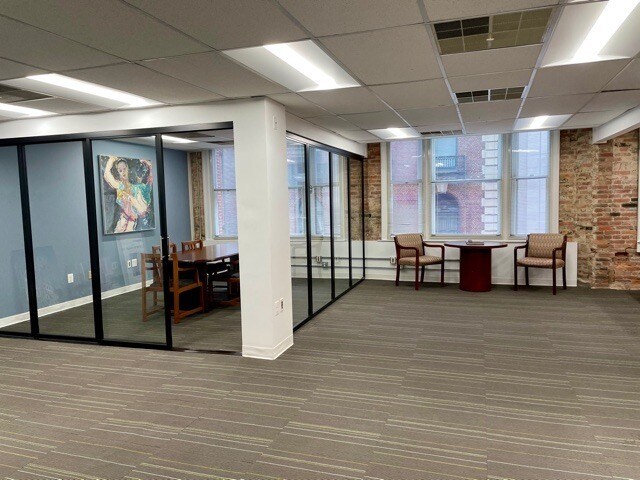 More Photos Of 225-231 E Redwood St, Baltimore Office For Lease