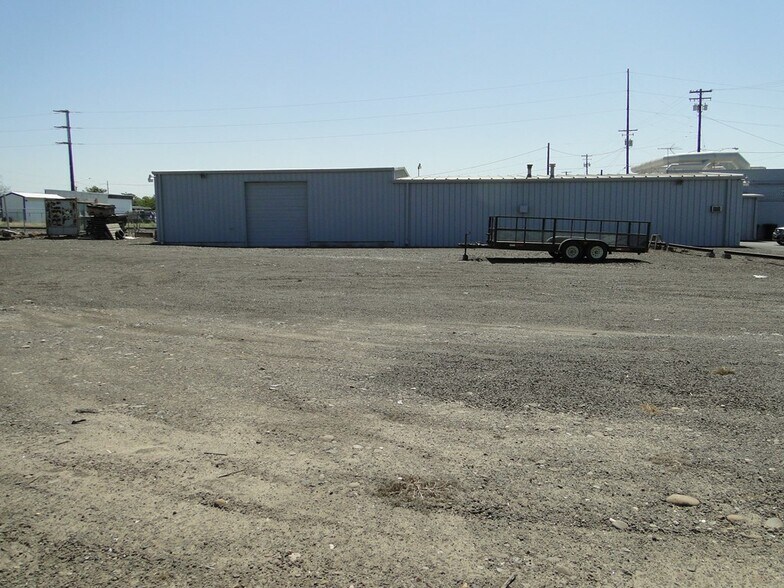 More Photos Of 1012 N 9th Ave, Walla Walla Manufacturing For Sale