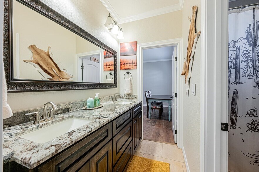 More Photos Of 4012 E County Road 63, Midland Specialty For Sale